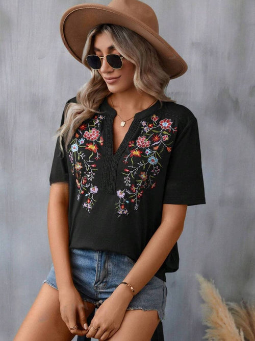 Embroidered Notched Short Sleeve T-Shirt